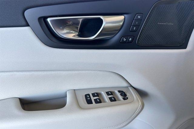 new 2026 Volvo XC60 car, priced at $61,611