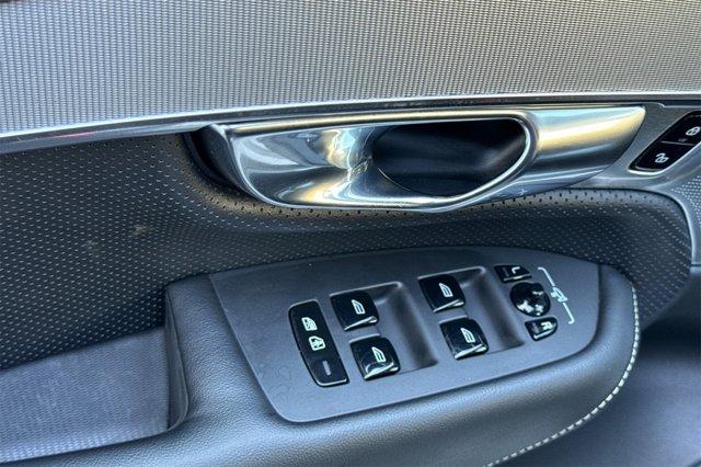 used 2022 Volvo XC90 Recharge Plug-In Hybrid car, priced at $54,000