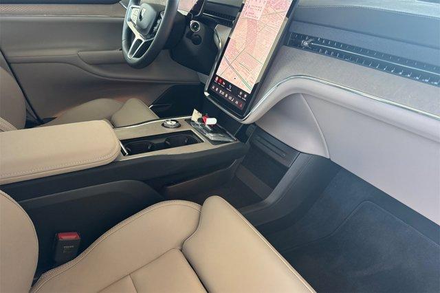 new 2025 Volvo EX90 car, priced at $92,620