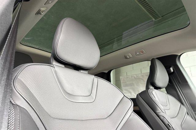 new 2025 Volvo EX90 car, priced at $88,045
