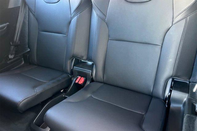 used 2022 Volvo XC90 Recharge Plug-In Hybrid car, priced at $57,000