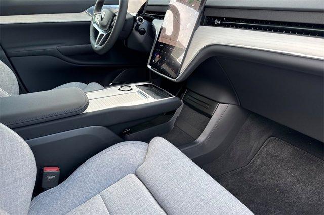 new 2025 Volvo EX90 car, priced at $83,585