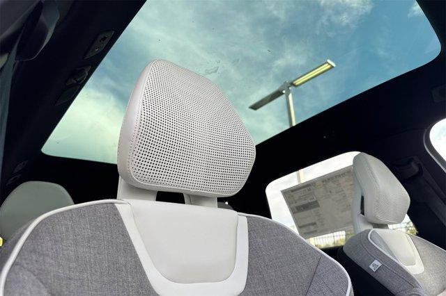 new 2025 Volvo EX90 car, priced at $83,585