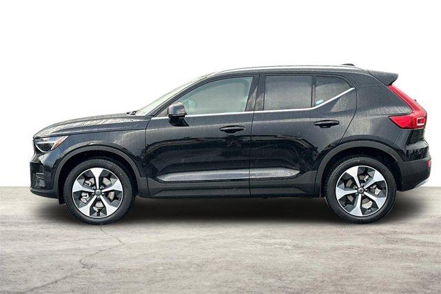 new 2025 Volvo XC40 car, priced at $43,941