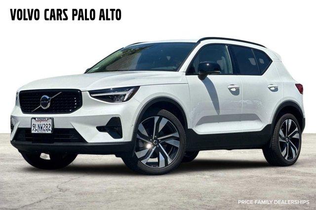 new 2024 Volvo XC40 car, priced at $42,000