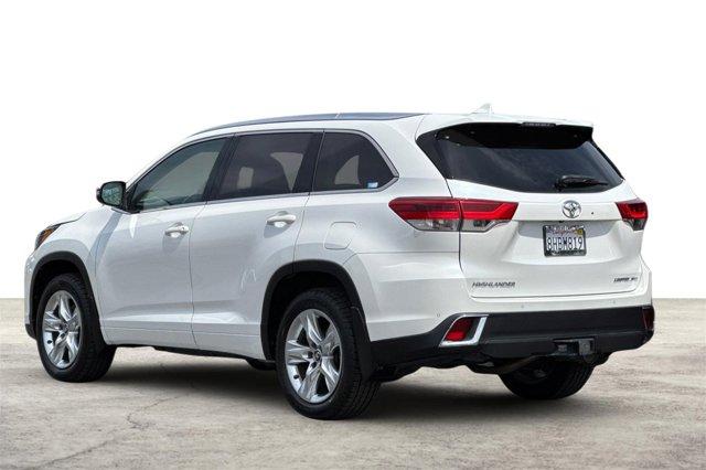 used 2019 Toyota Highlander car, priced at $31,000
