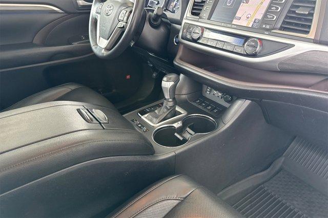 used 2019 Toyota Highlander car, priced at $31,000