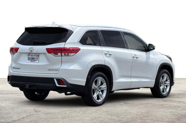 used 2019 Toyota Highlander car, priced at $31,000