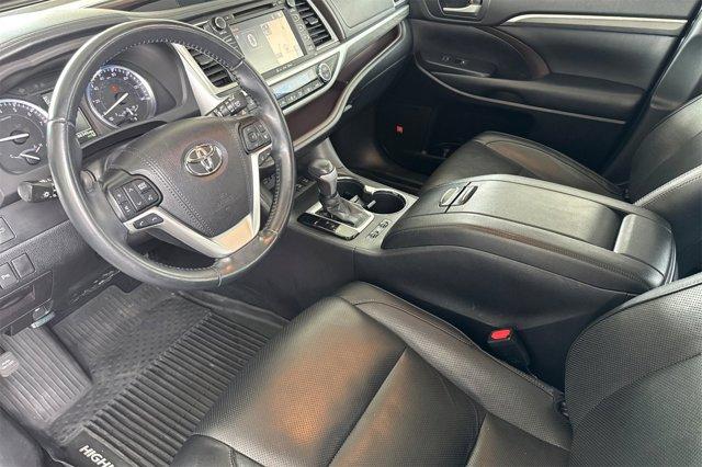 used 2019 Toyota Highlander car, priced at $31,000