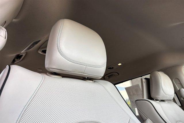 used 2018 Chrysler Pacifica Hybrid car, priced at $19,543