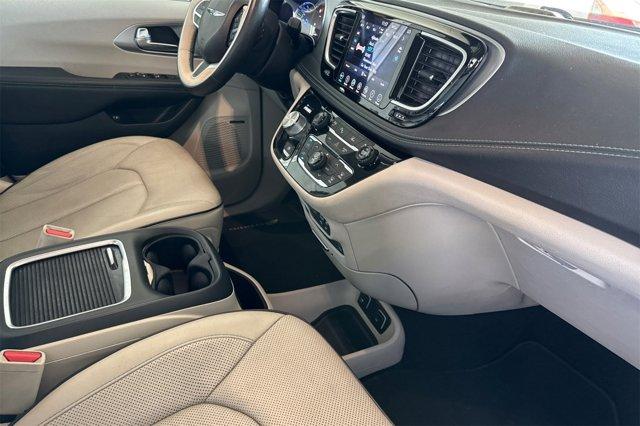 used 2018 Chrysler Pacifica Hybrid car, priced at $19,543