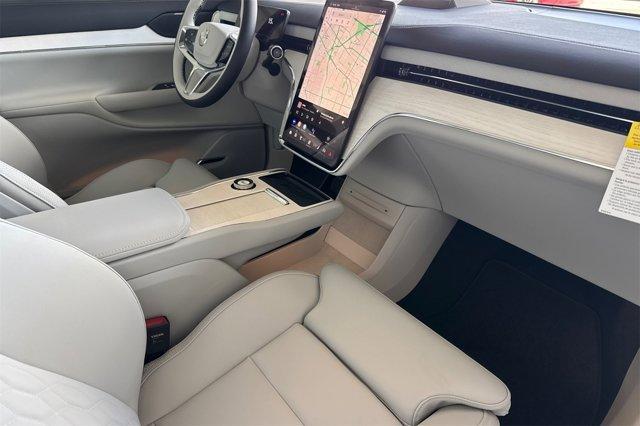 new 2025 Volvo EX90 car, priced at $84,395