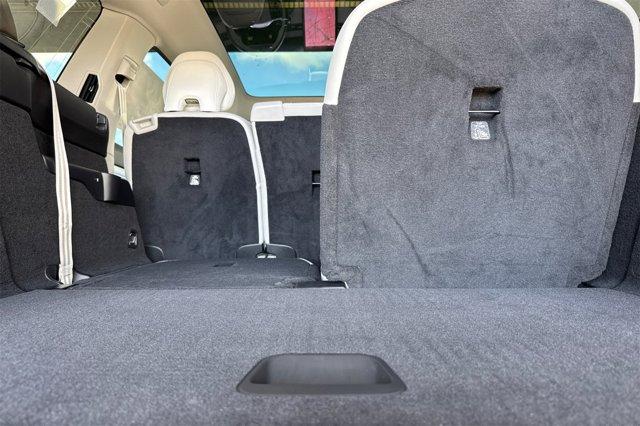 new 2025 Volvo EX90 car, priced at $84,395