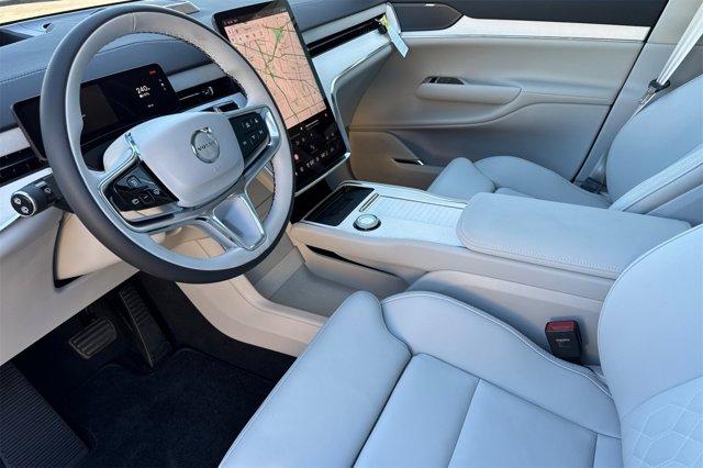 new 2025 Volvo EX90 car, priced at $82,110