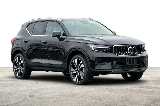 new 2024 Volvo XC40 car, priced at $45,904