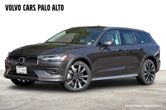 new 2025 Volvo V60 Cross Country car, priced at $58,775