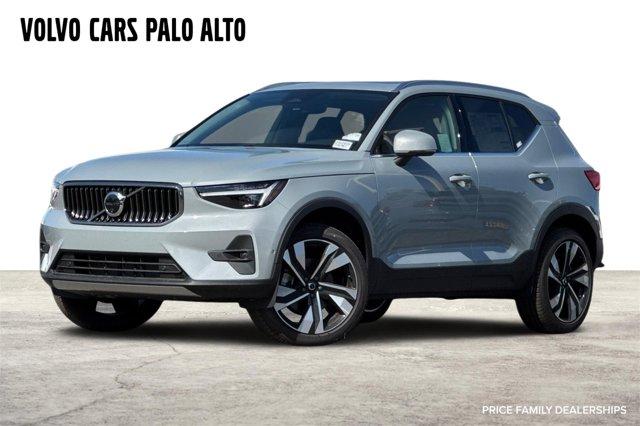 new 2025 Volvo XC40 car, priced at $47,325