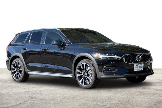 new 2025 Volvo V60 Cross Country car, priced at $58,775