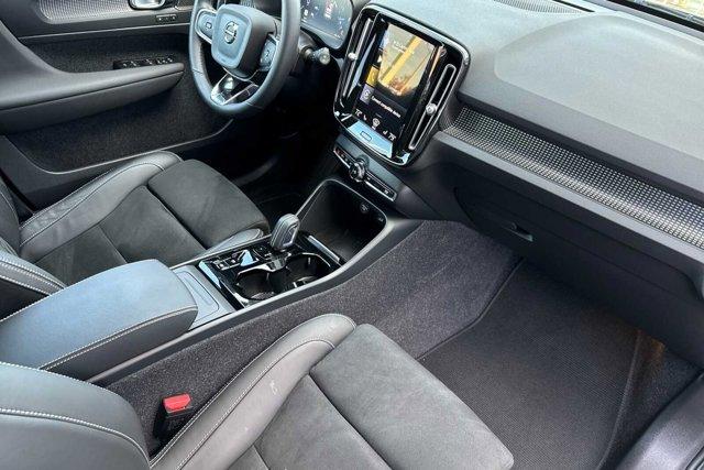 used 2022 Volvo XC40 car, priced at $35,995