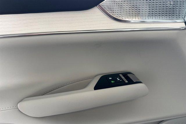 new 2025 Volvo EX90 car, priced at $94,740