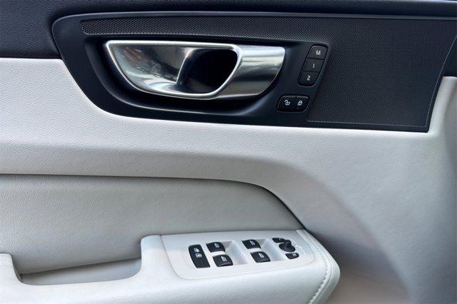 used 2023 Volvo XC60 car, priced at $38,991