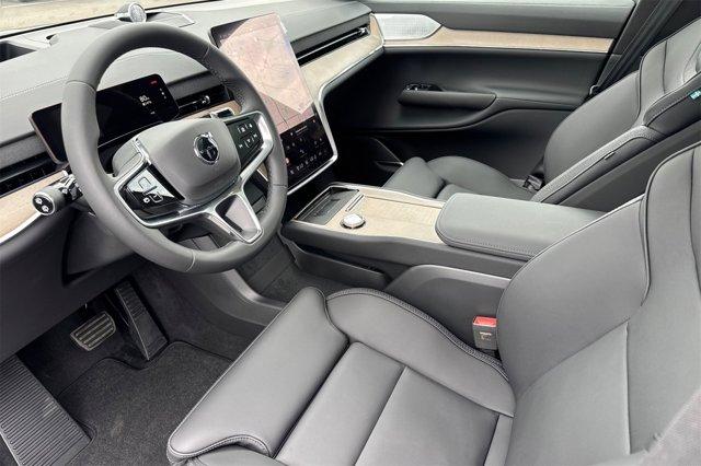 new 2025 Volvo EX90 car, priced at $86,145