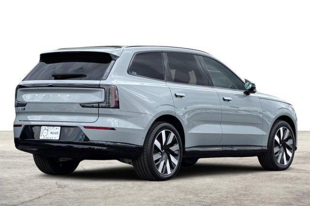 new 2025 Volvo EX90 car, priced at $86,145