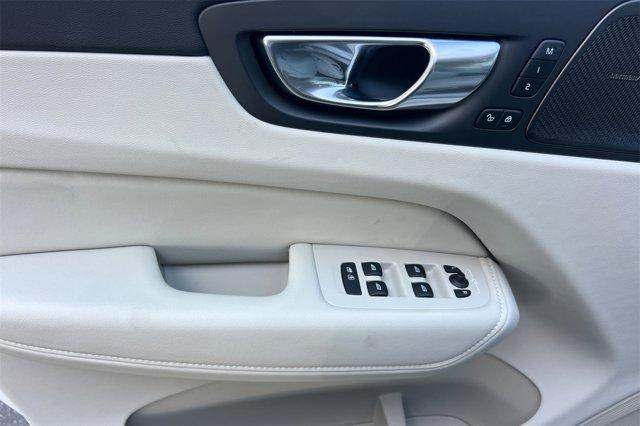 new 2025 Volvo XC60 car, priced at $58,973