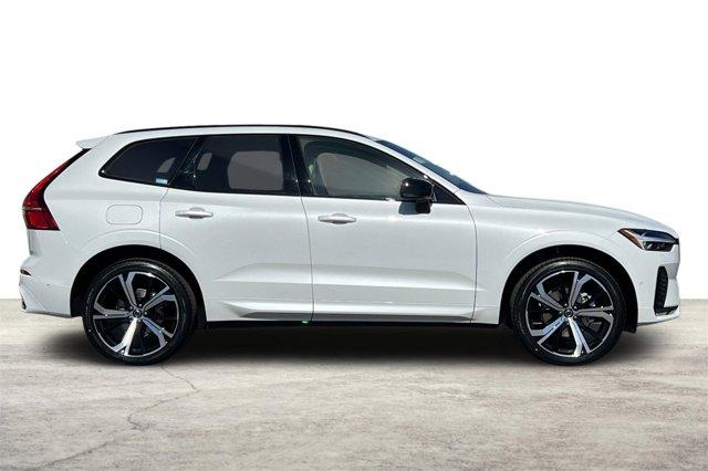new 2025 Volvo XC60 car, priced at $58,973