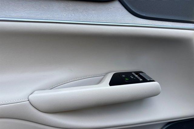 new 2025 Volvo EX90 car, priced at $79,640