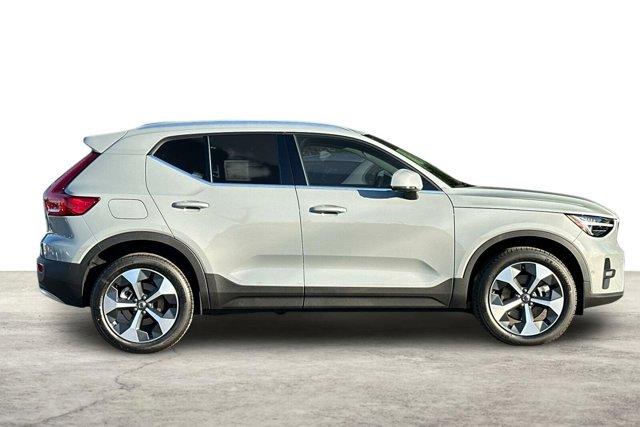 new 2025 Volvo XC40 car, priced at $46,132