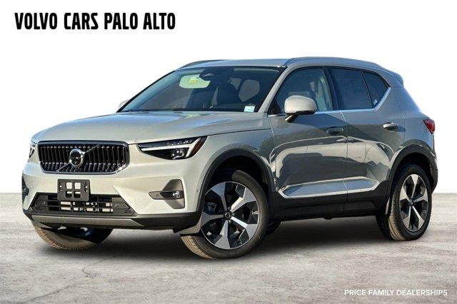 new 2025 Volvo XC40 car, priced at $45,132