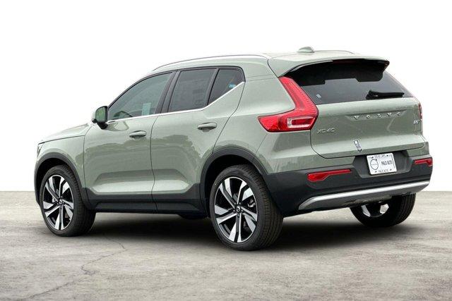 new 2025 Volvo XC40 car, priced at $48,658