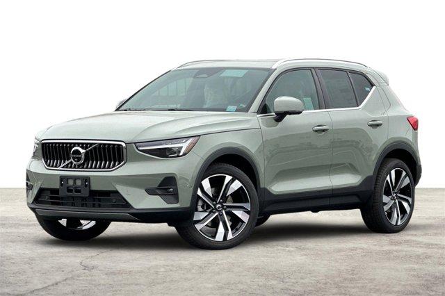 used 2025 Volvo XC40 car, priced at $43,958