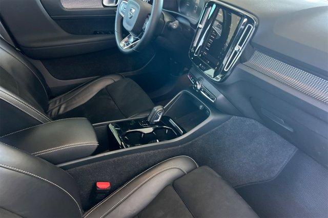 used 2022 Volvo XC40 Recharge Pure Electric car, priced at $32,000