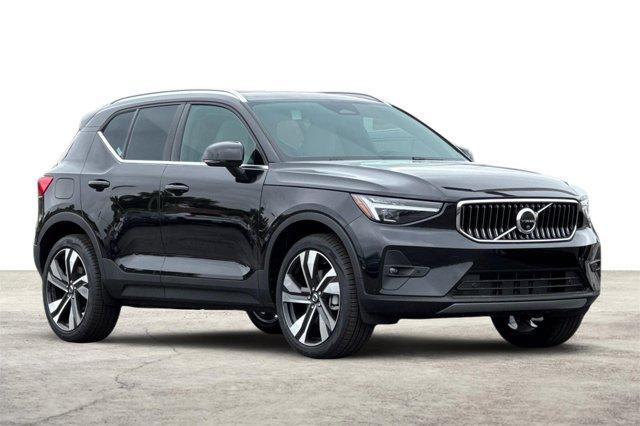 new 2025 Volvo XC40 car, priced at $47,565