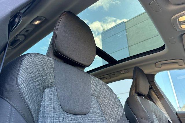 used 2024 Volvo XC60 Recharge Plug-In Hybrid car, priced at $46,991