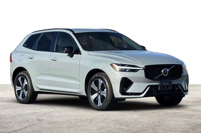 new 2025 Volvo XC60 Plug-In Hybrid car, priced at $62,654