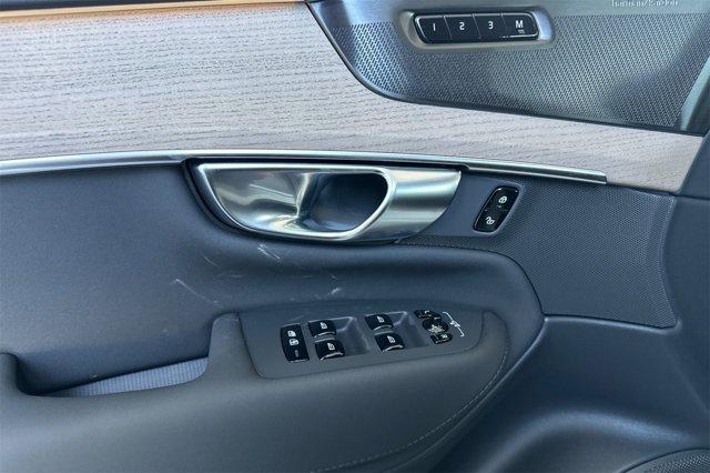 new 2026 Volvo XC90 car, priced at $69,405