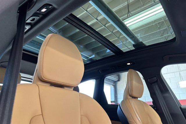 used 2022 Volvo XC60 Recharge Plug-In Hybrid car, priced at $45,494