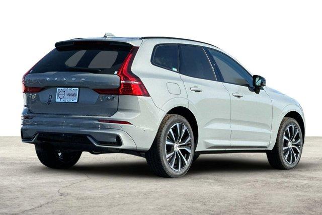 new 2025 Volvo XC60 car, priced at $59,715