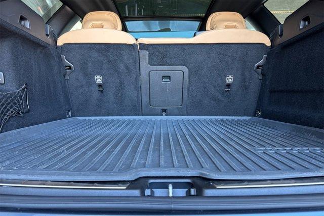 used 2022 Volvo XC60 car, priced at $34,594