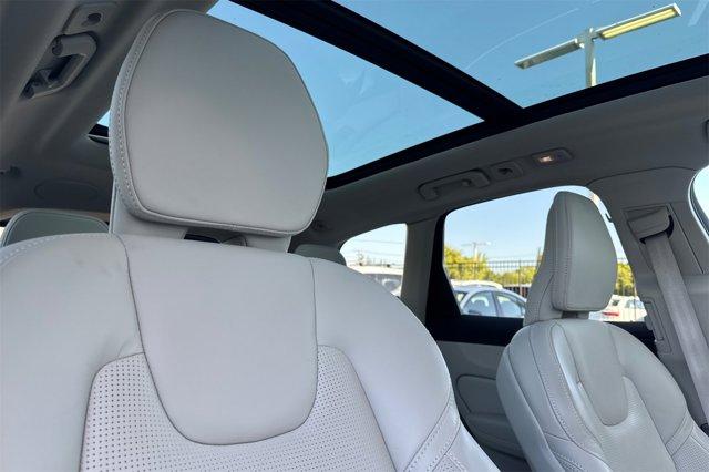 used 2022 Volvo XC60 car, priced at $35,292