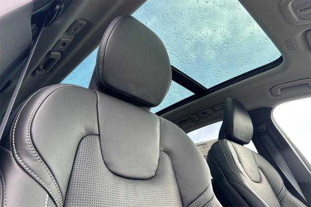 new 2026 Volvo XC60 car, priced at $61,619