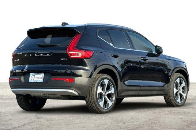 new 2025 Volvo XC40 car, priced at $46,132