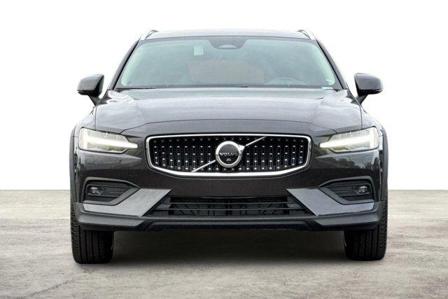 new 2025 Volvo V60 Cross Country car, priced at $58,985