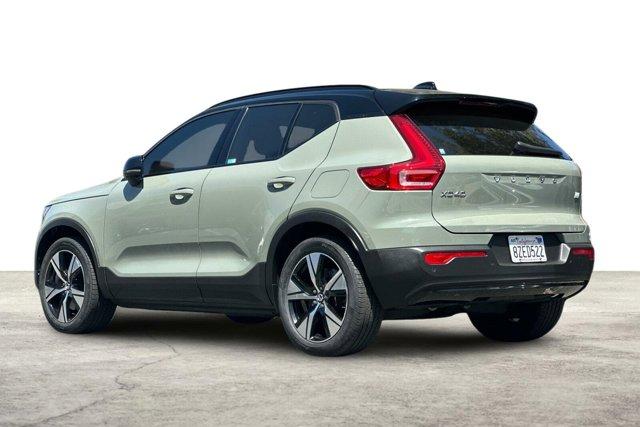 used 2021 Volvo XC40 car, priced at $29,495