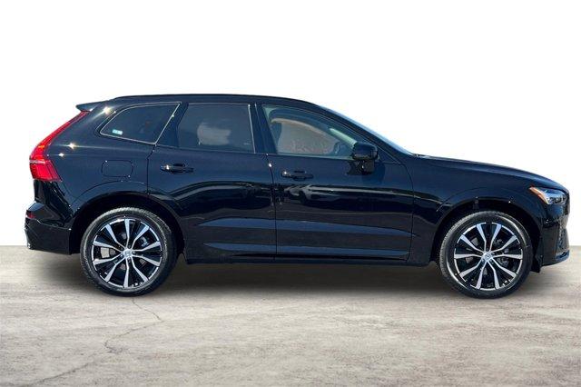 new 2025 Volvo XC60 car, priced at $51,360