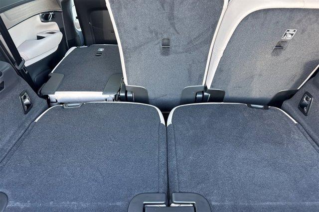 new 2025 Volvo XC90 car, priced at $61,555