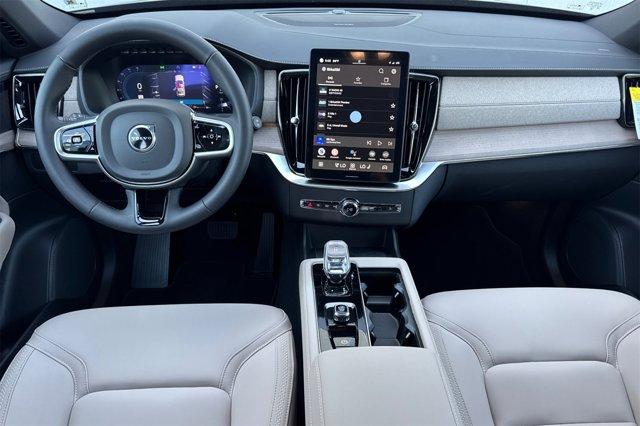 new 2025 Volvo XC90 car, priced at $61,555